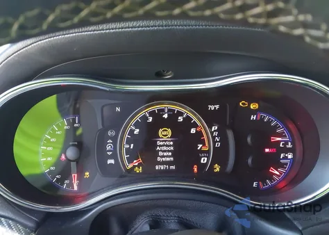 2017 Jeep Grand Cherokee Srt 4X4 z USA, uszkodzony, nr VIN 1C4RJFDJ6HC654828